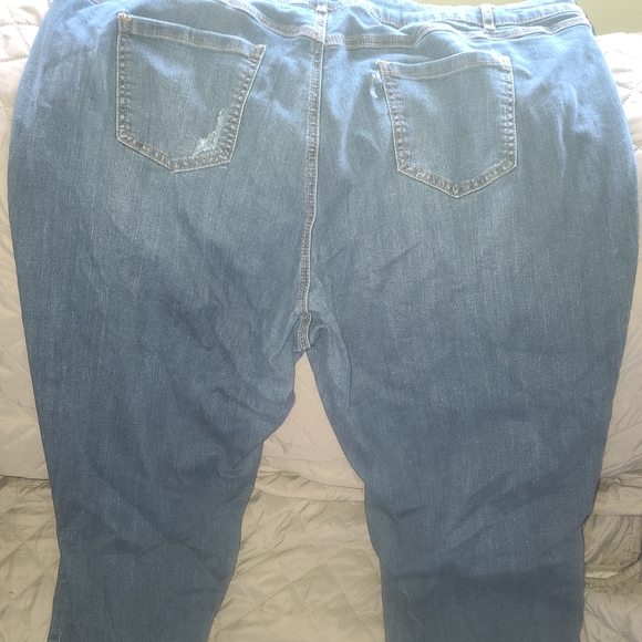 Jeans - Picture 3 of 3